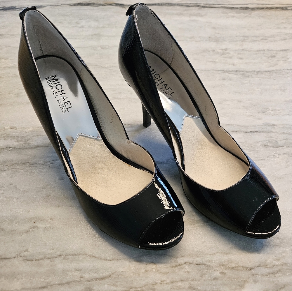 Size 8.5 Michael Kors heels